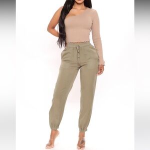 Fashion, nova, lightweight, jogger, pants, medium